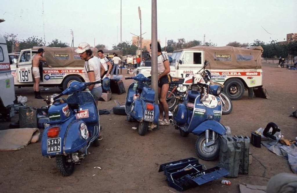 Vespa Dakar